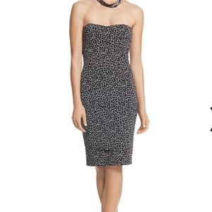 White House Black Market Instantly Slimming Dress